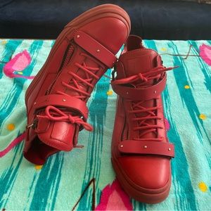 Men Giuseppe Sneaker. Good Condition, decent soles, Color:Red, Size: US-13 EU-44